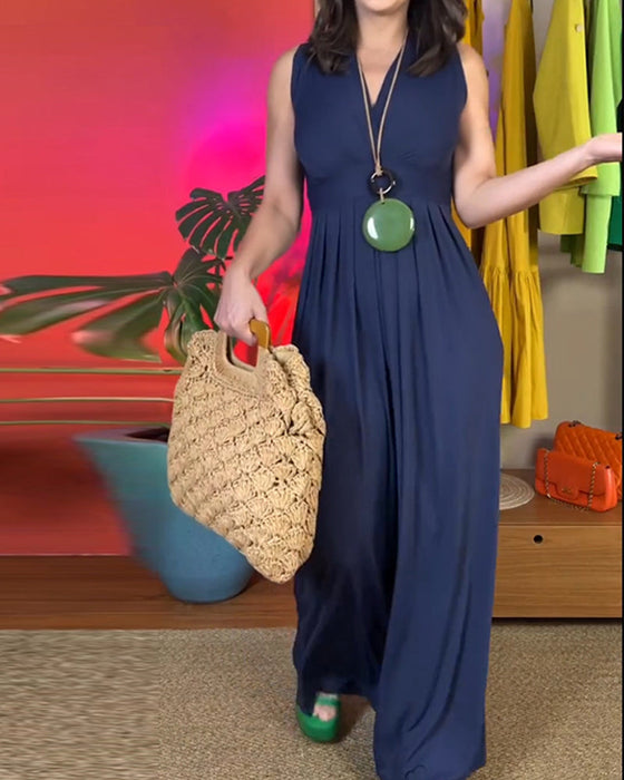 Elegancka, dopasowana, długa sukienka bez rękawów