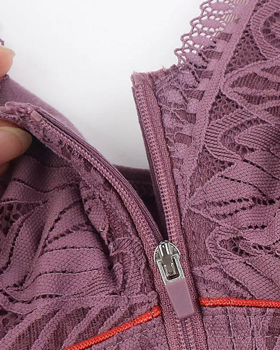 Koronkowy biustonosz zapinany z przodu na zamek