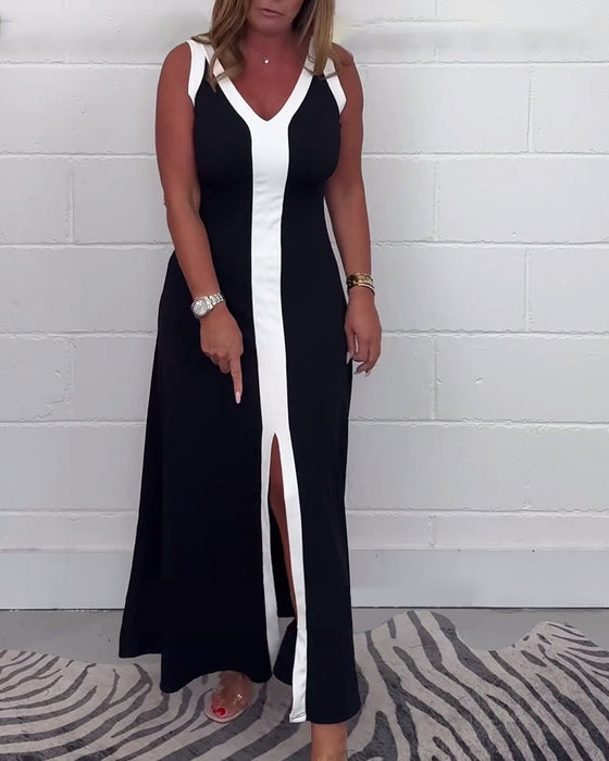 Sukienka bez rękawów z rozcięciem w bloki kolorów