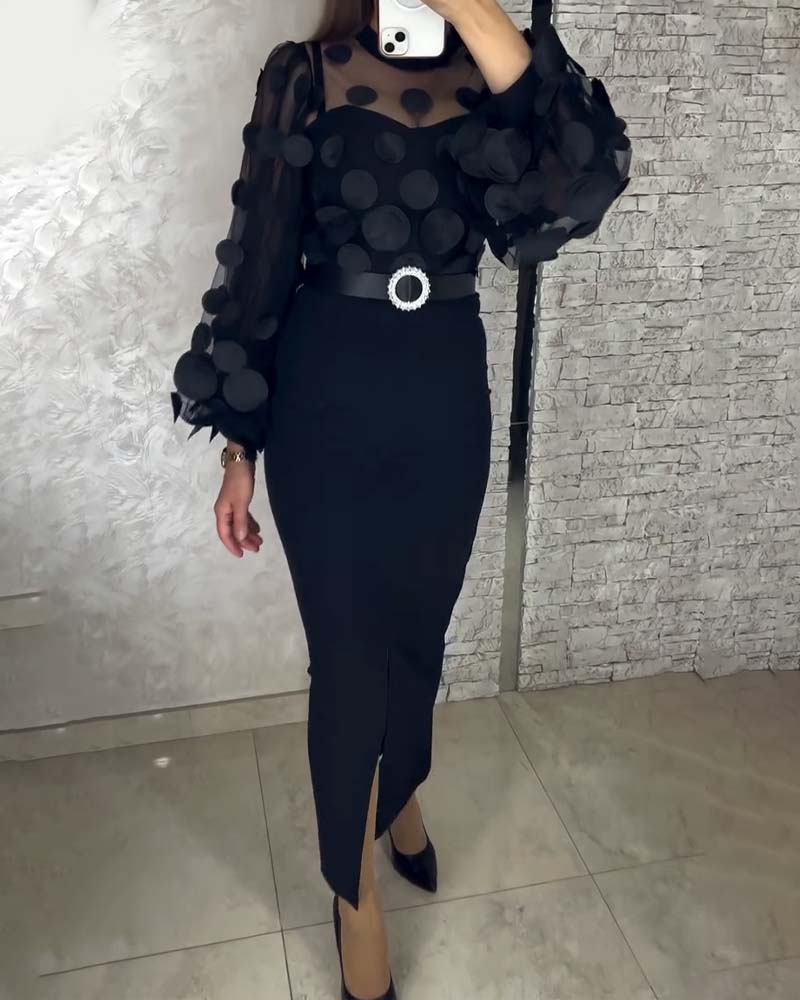 Dopasowana Sukienka W Stylu Francuskim Z Bufiastymi Rękawami