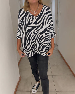Bluzka z dekoltem w kształcie litery V i nadrukiem zebry