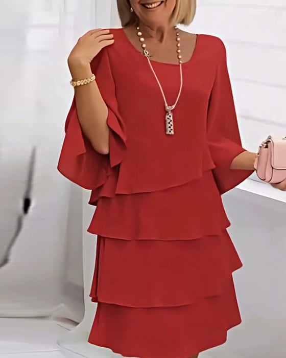 Elegancka Jednokolorowa Sukienka Z Rękawem 3/4
