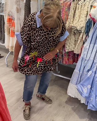 Koszula W Paski Z Kołnierzykiem I Leopardzim Nadrukiem