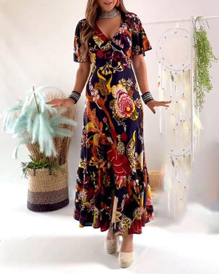 Elegancka sukienka z krótkim rękawem i dekoltem w kształcie litery V