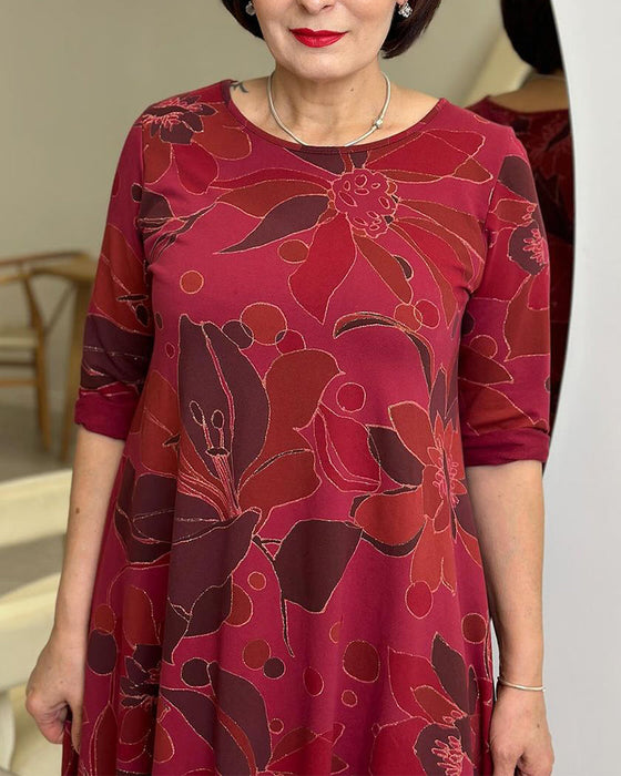 Sukienka na co dzień z okrągłym dekoltem i kwiatowym nadrukiem