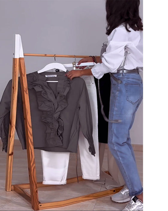 Bluzki w jednolitym kolorze z falbaną i stójką