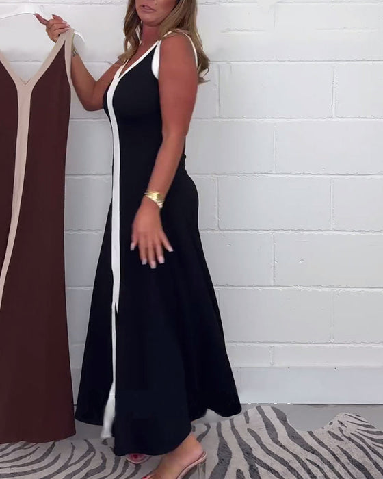 Sukienka bez rękawów z rozcięciem w bloki kolorów