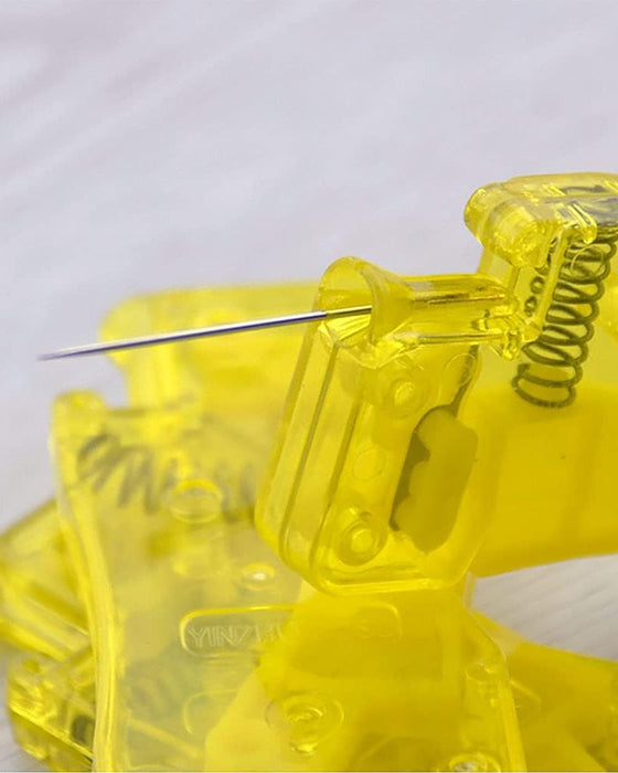 Automatyczny nawlekacz igły