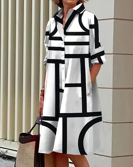 Sukienka z kieszeniami i geometrycznym nadrukiem