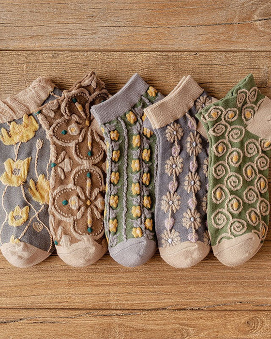 Damskie bawełniane skarpetki z wytłoczonym kwiatowym wzorem