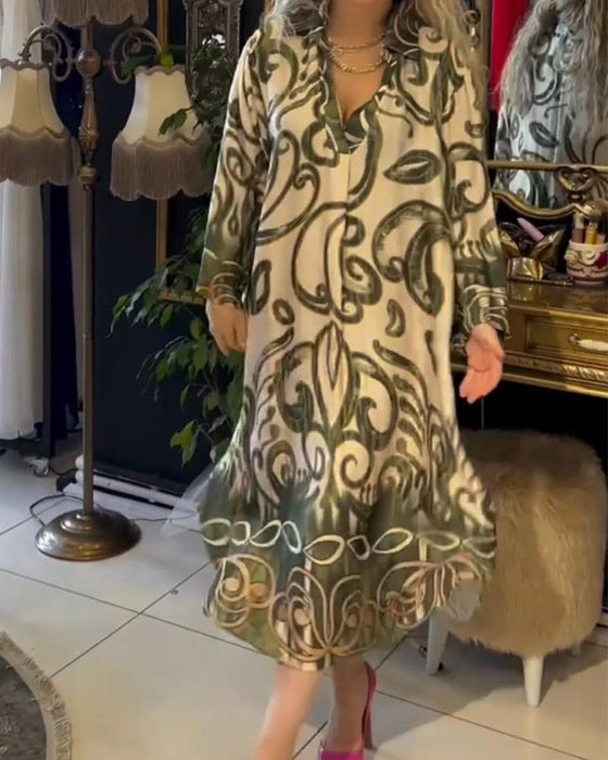 Luźna i elegancka sukienka z nadrukiem