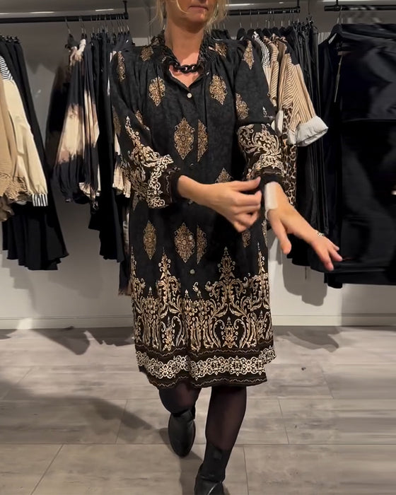 Sukienka z nadrukiem w stylu vintage, zapinana na guziki i klapy