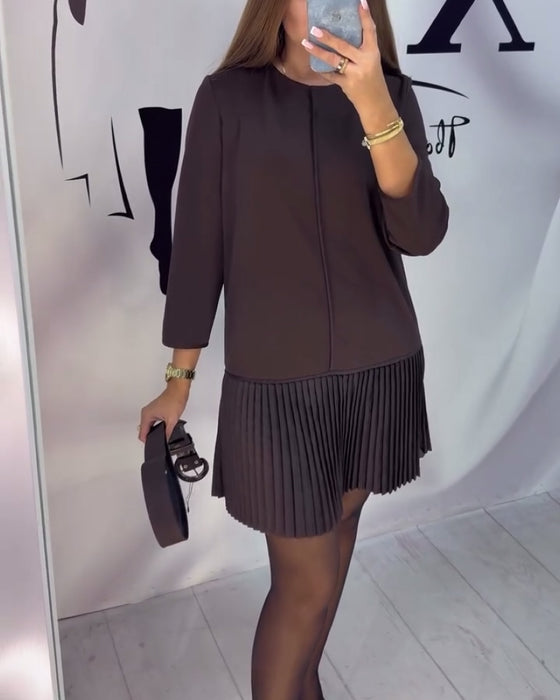 Sukienka Z Rękawem Trzy Czwarte Z Plisami W Stylu Akordeonowym