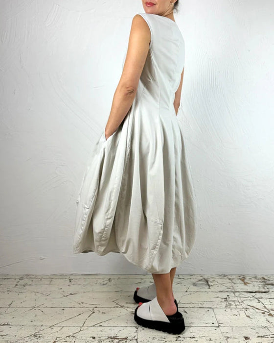 Sukienka na co dzień bez rękawów w jednolitym kolorze