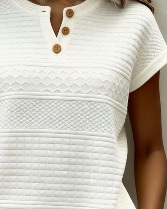 Krótki Rękaw T-Shirt Z Guzikami I Wiązanym V-Neckiem