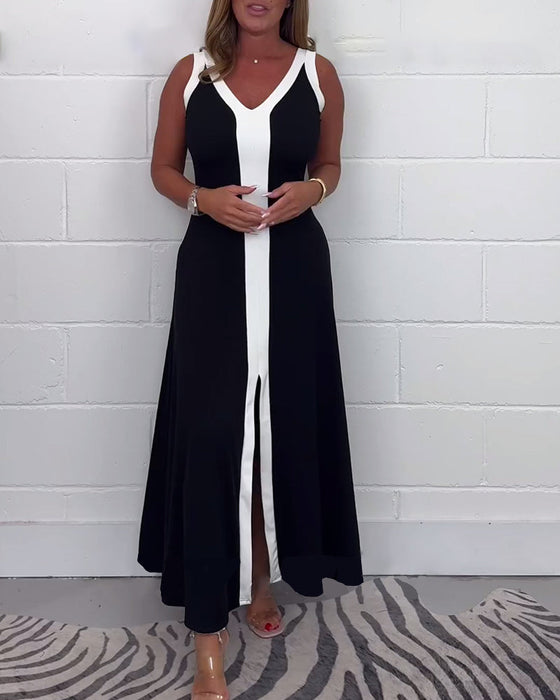 Sukienka bez rękawów z rozcięciem w bloki kolorów