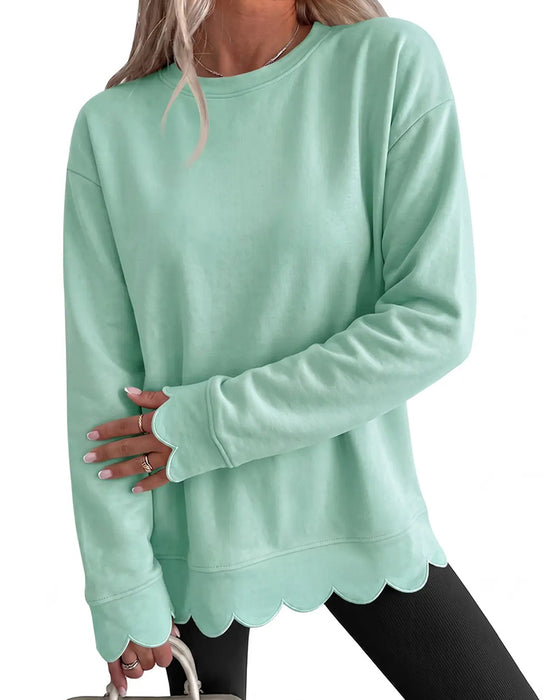 Sweatshirt Scallop Trim Swobodny