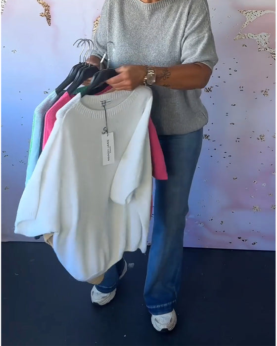 Luźny jednokolorowy swobodny sweter z okrągłym dekoltem