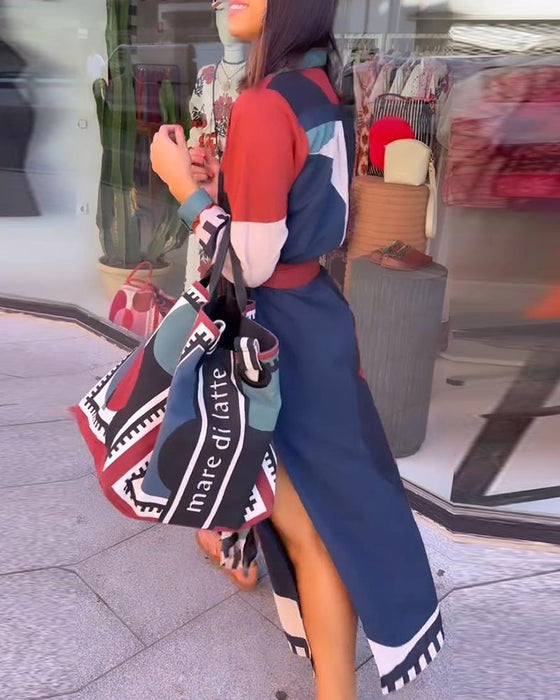 Sukienka z nadrukiem w bloki kolorów i sznurowaniem na co dzień