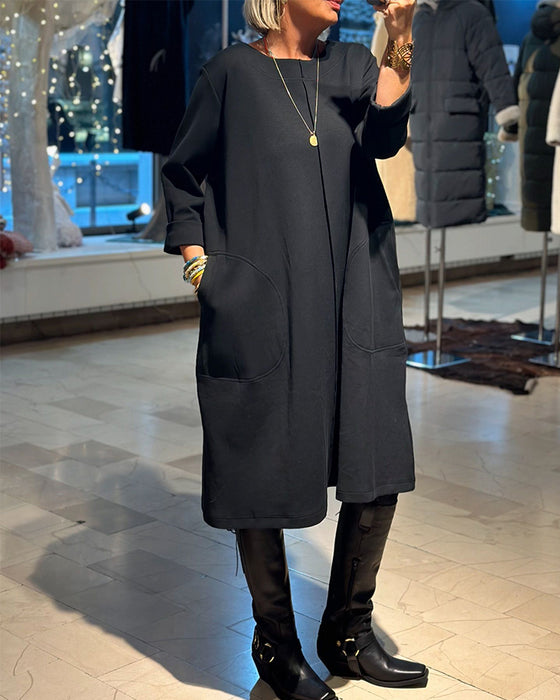 Luźna sukienka z okrągłym dekoltem i kieszenią