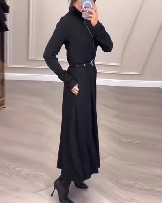 Sukienka ze stójką zapinana na zamek