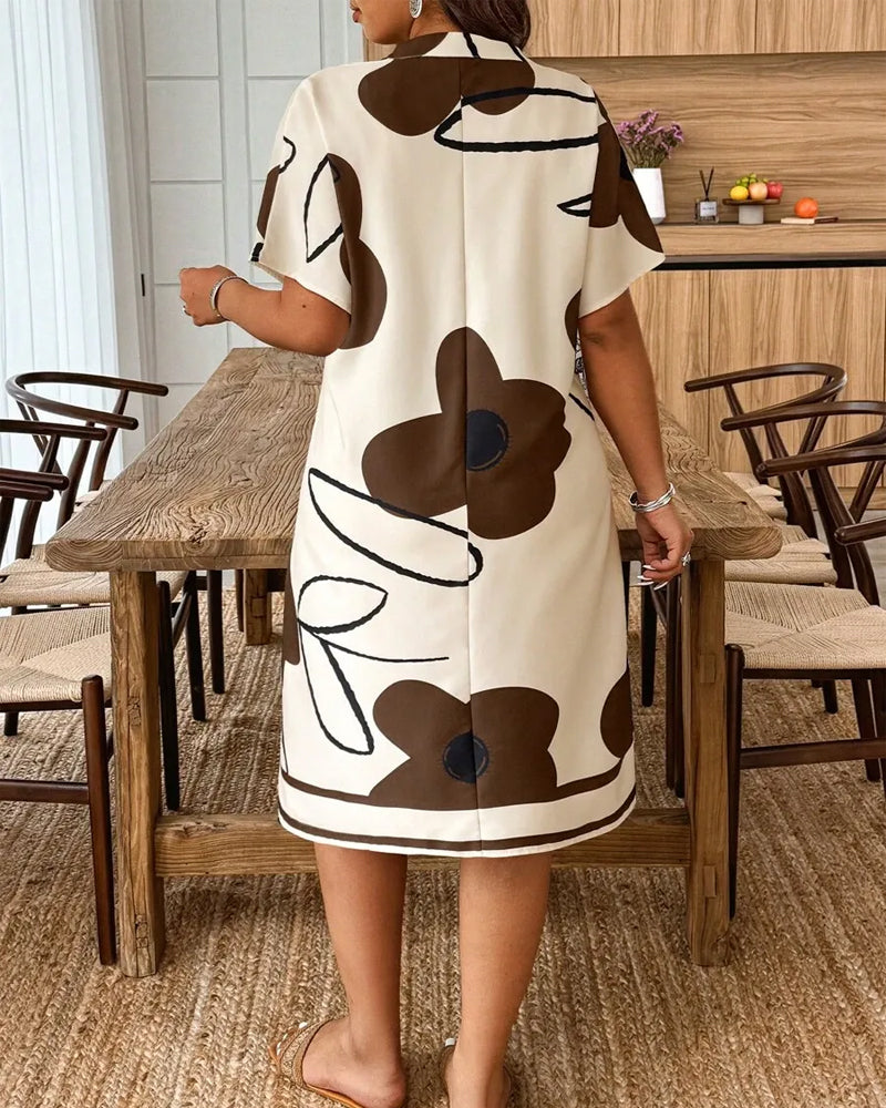 Sukienka Z Dekoltem W Szyję Duży Kwiatowy Nadruk