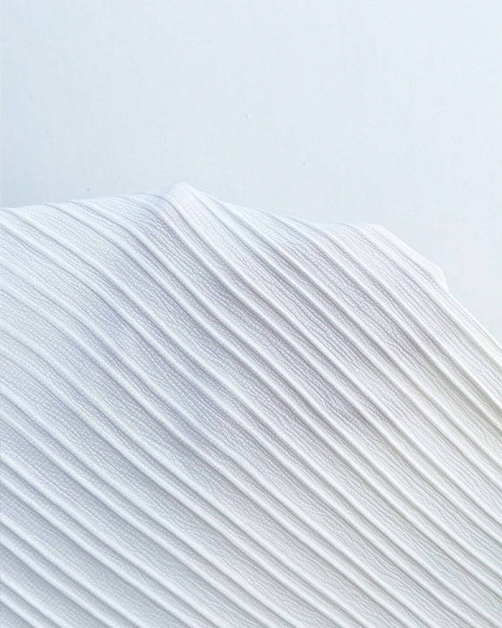 Bluzka z koronkowymi panelami i dekoltem w kształcie litery V