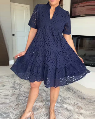 Sukienka Stójka Wycięcie A-Linia