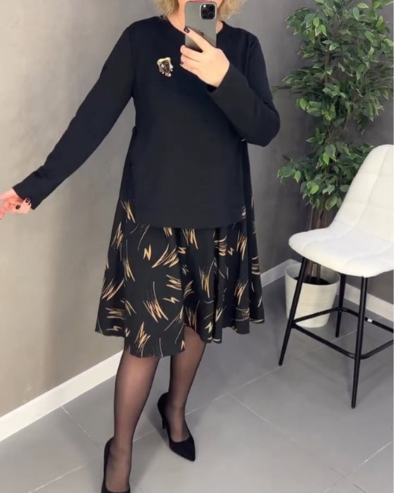 Sukienka z wstawkami i nadrukiem