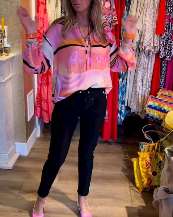 Bluzka z kontrastowym nadrukiem