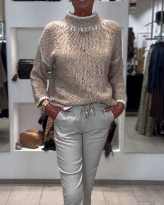 Uniwersalny Pulower Z Wysokim Kołnierzem I Kontrastowymi Kolorami