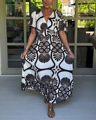 Sukienka z krótkim rękawem i nadrukiem w stylu vintage