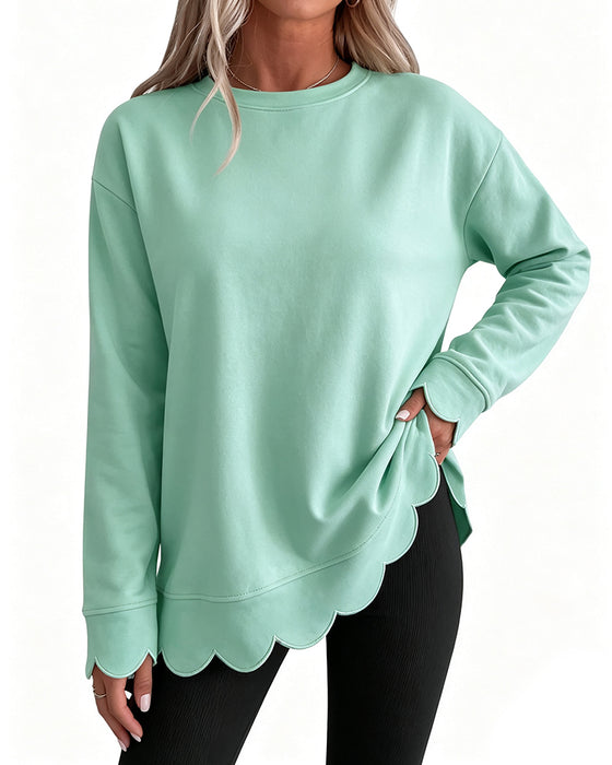 Sweatshirt Scallop Trim Swobodny