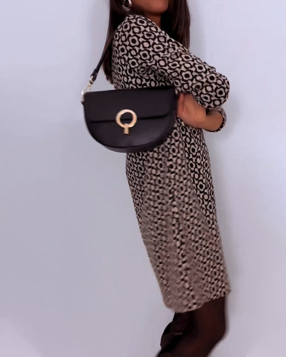 Sukienka w stylu casual z długimi rękawami