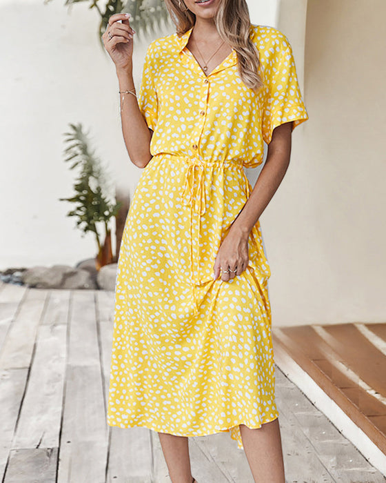 Sukienka z dekoltem V w kropki