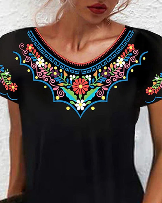 Sukienka w stylu retro z krótkim rękawem