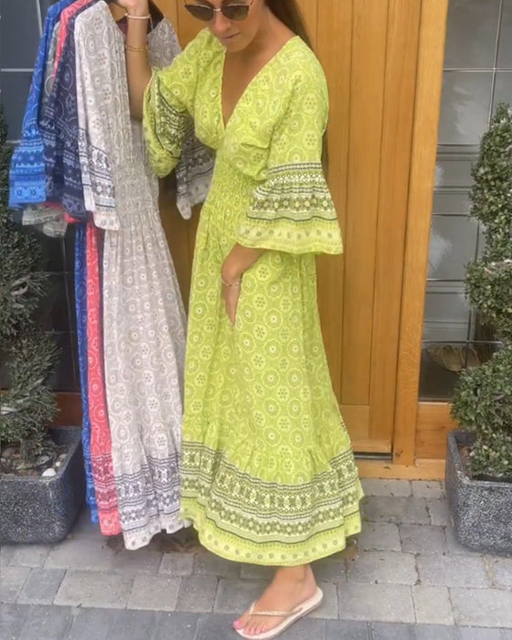 Długa sukienka z długim rękawem w kształcie litery V