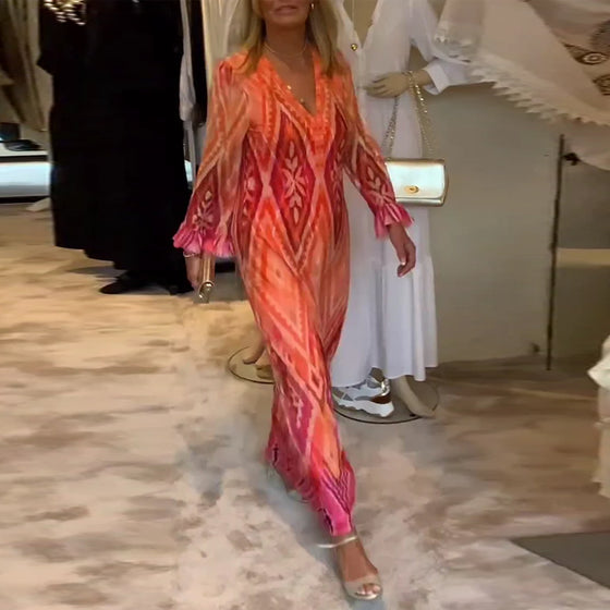 Sukienka z długim rękawem i głębokim dekoltem w kształcie litery V w stylu retro