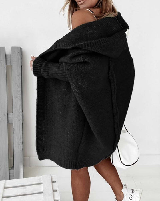 Kardigan z kapturem w kształcie nietoperza