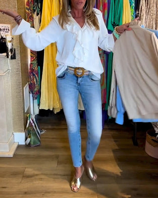 Damskie markowe bluzki z falbaną