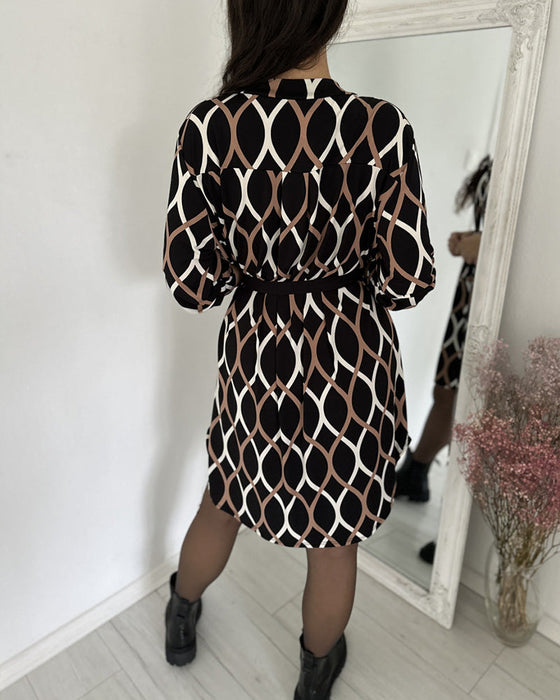 Sukienka w stylu retro w romby