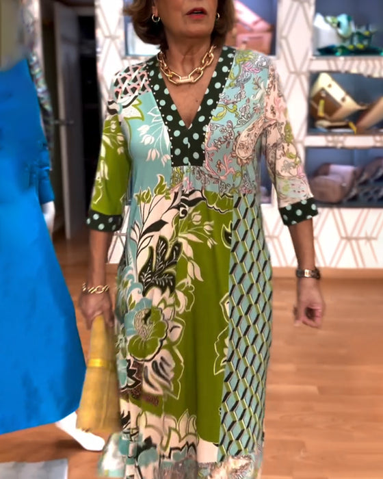 Sukienka z Wypełnieniem V z Motywem Vintage i Projektem Przerywu