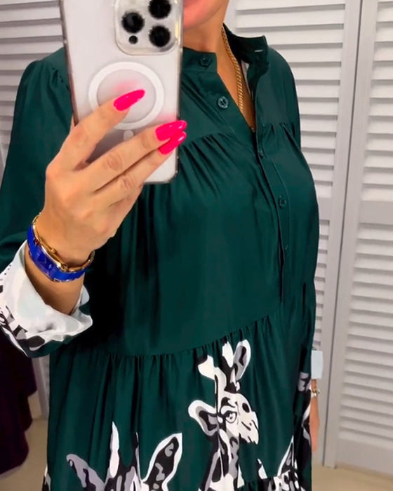 Długa sukienka zapinana na guziki z nadrukiem