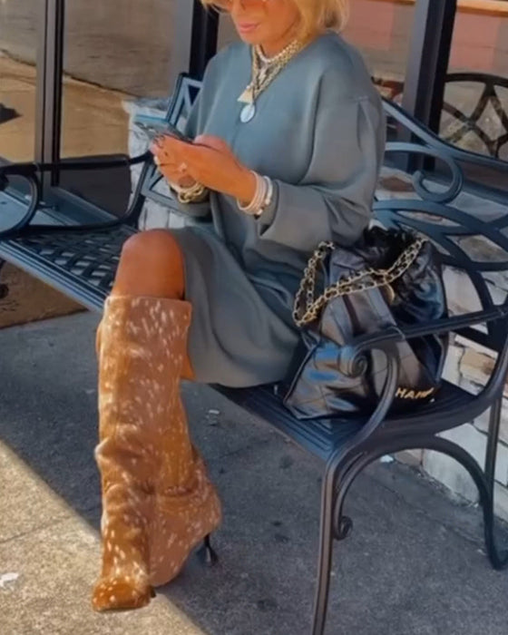 Elegancka sukienka w jednolitym kolorze z okrągłym dekoltem