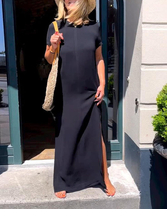 Elegancka sukienka z krótkim rękawem w jednolitym kolorze