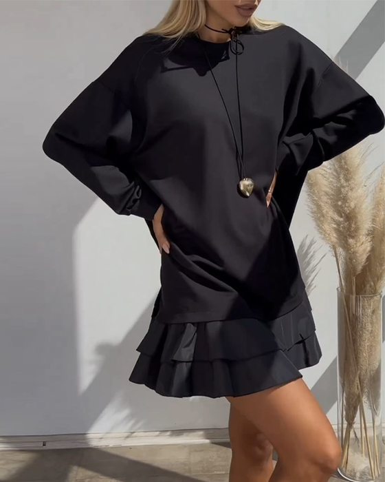 Luźna sukienka w jednolitym kolorze ze wstawkami