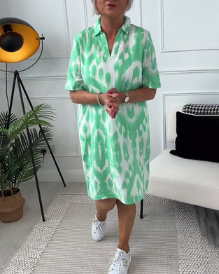 Sukienka z krótkim rękawkiem i nadrukiem