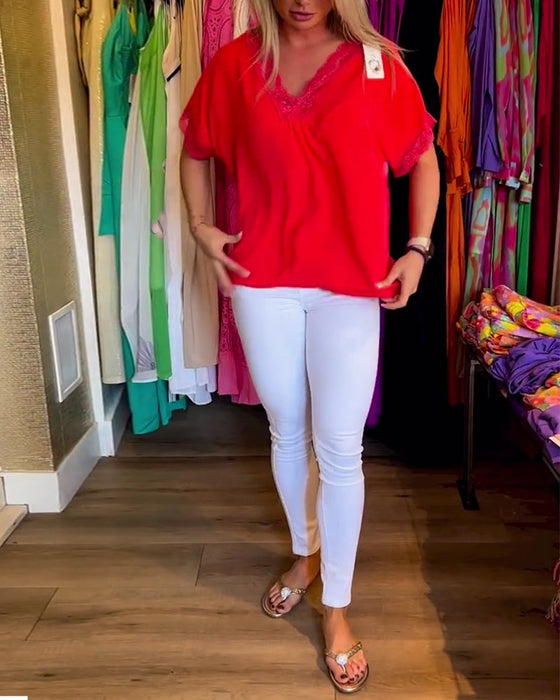 Bluzka w jednolitym kolorze z dekoltem w kształcie litery V