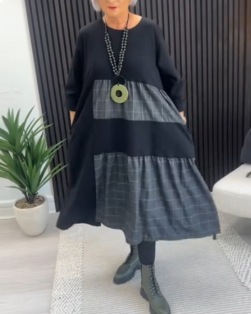 Sukienka w kratę z kieszonkami