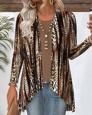 Top Z Projektem Fałszywej Dwuczęściowej, Panelami W Wzór Leopardy I Stylowym Wibracją